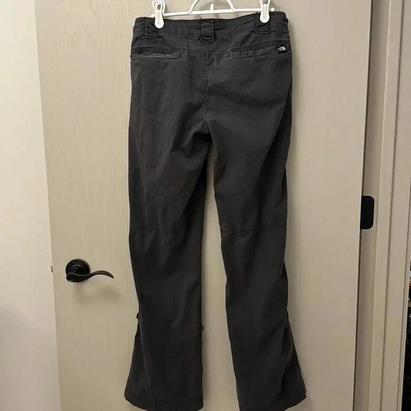 The North Face Roll Up Almatta Cargo Pants Size 4 Hiking Convertible to Capris - Picture 11 of 14